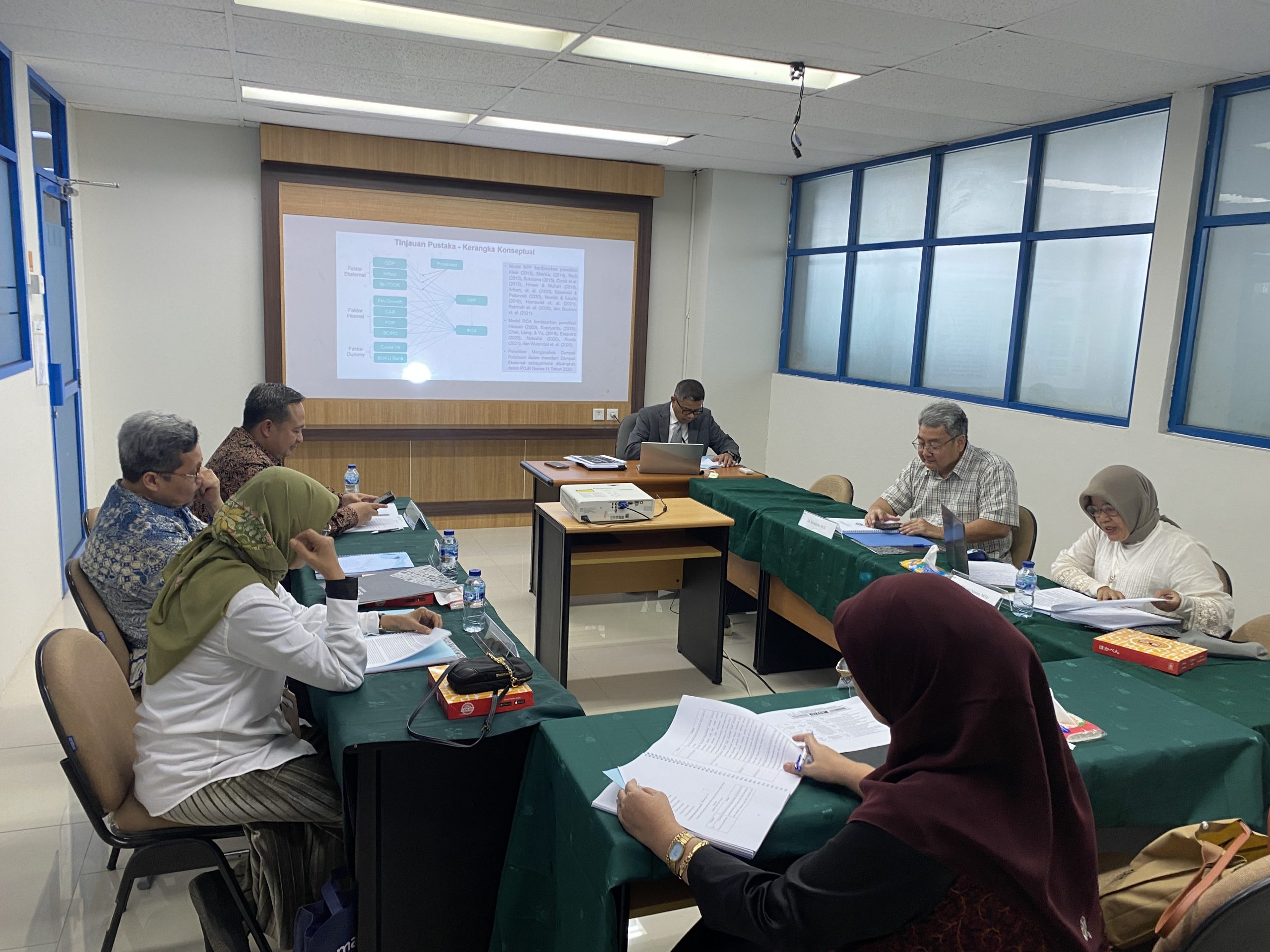 doktor ekonomi dan keuangan syariah trisakti